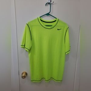 Men's Nike Dri-Fit T-Shirt Size M